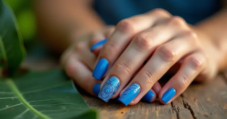 27 Ideias de Azul Azul Decoração de Unha em Gel que Vão Transformar Suas Mãos